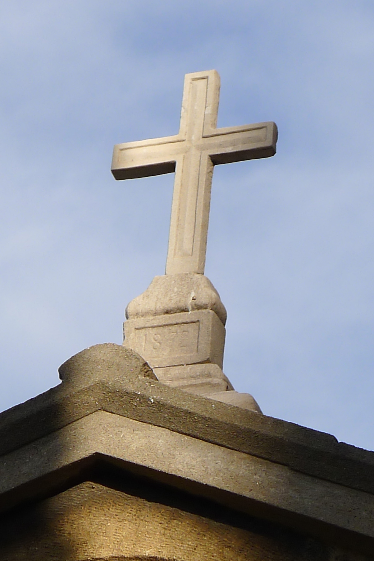 General view of the stone cross with inscription (2014)