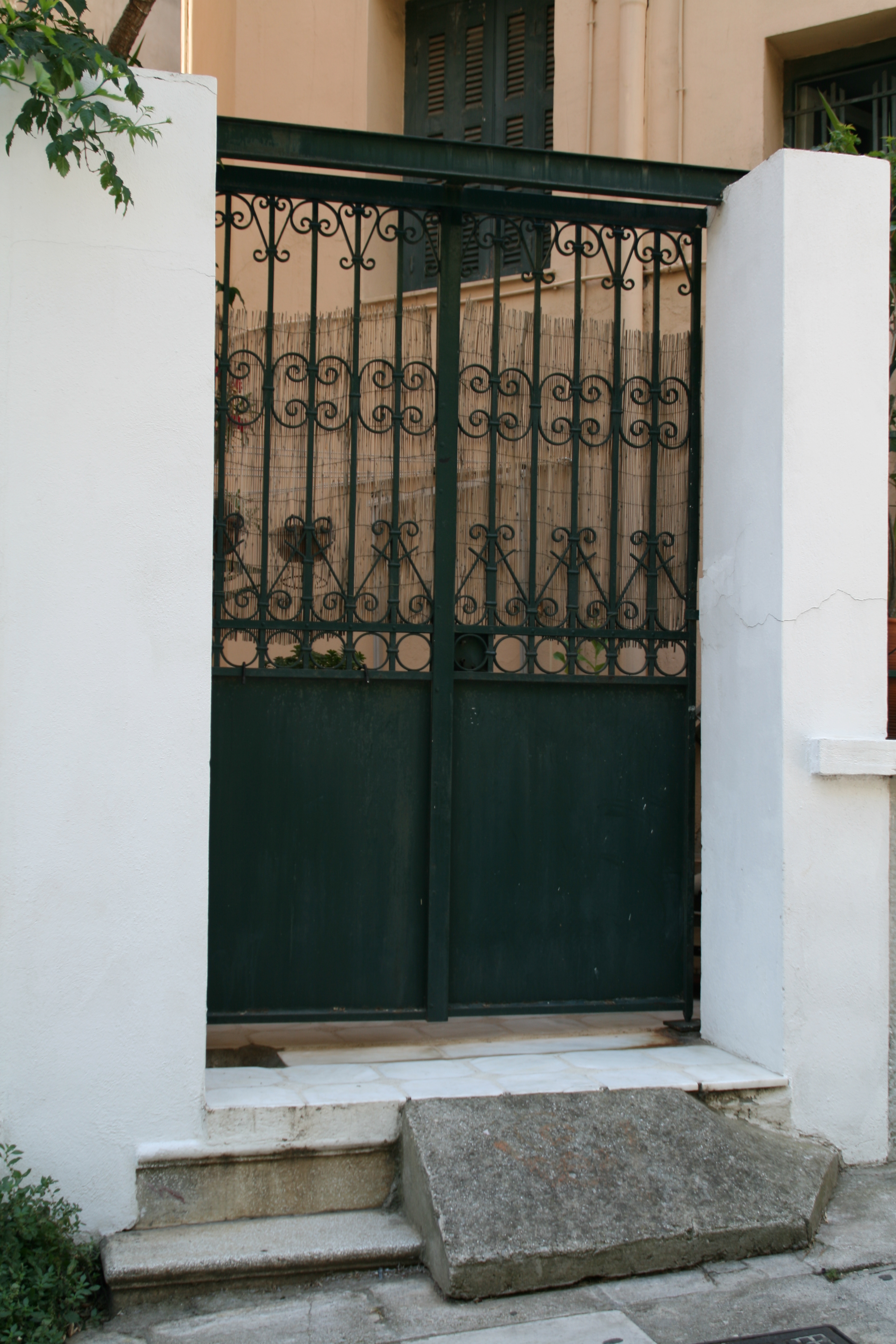 Courtyard door (2014)