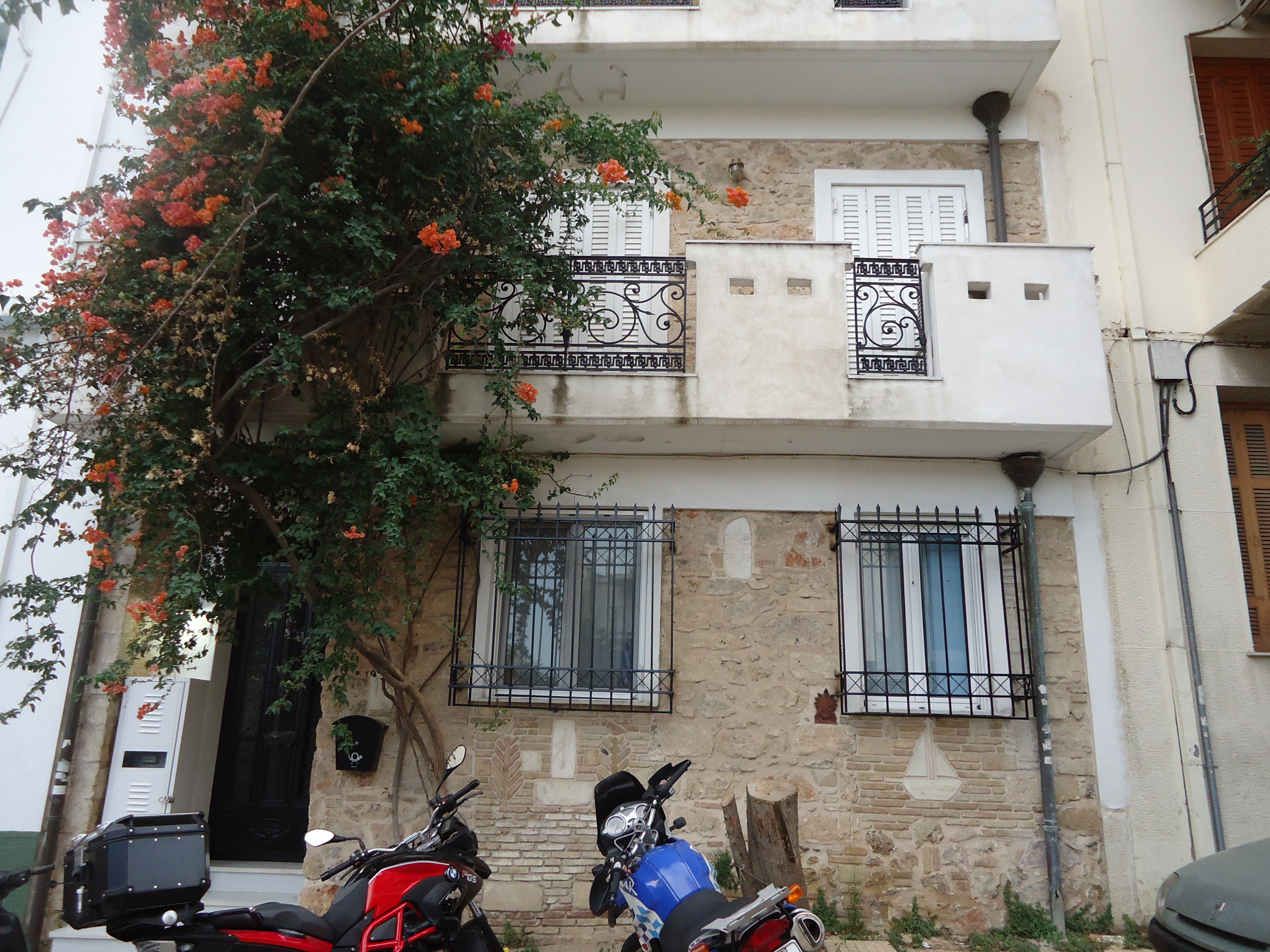 Λεπτομέρεια κύριας όψης