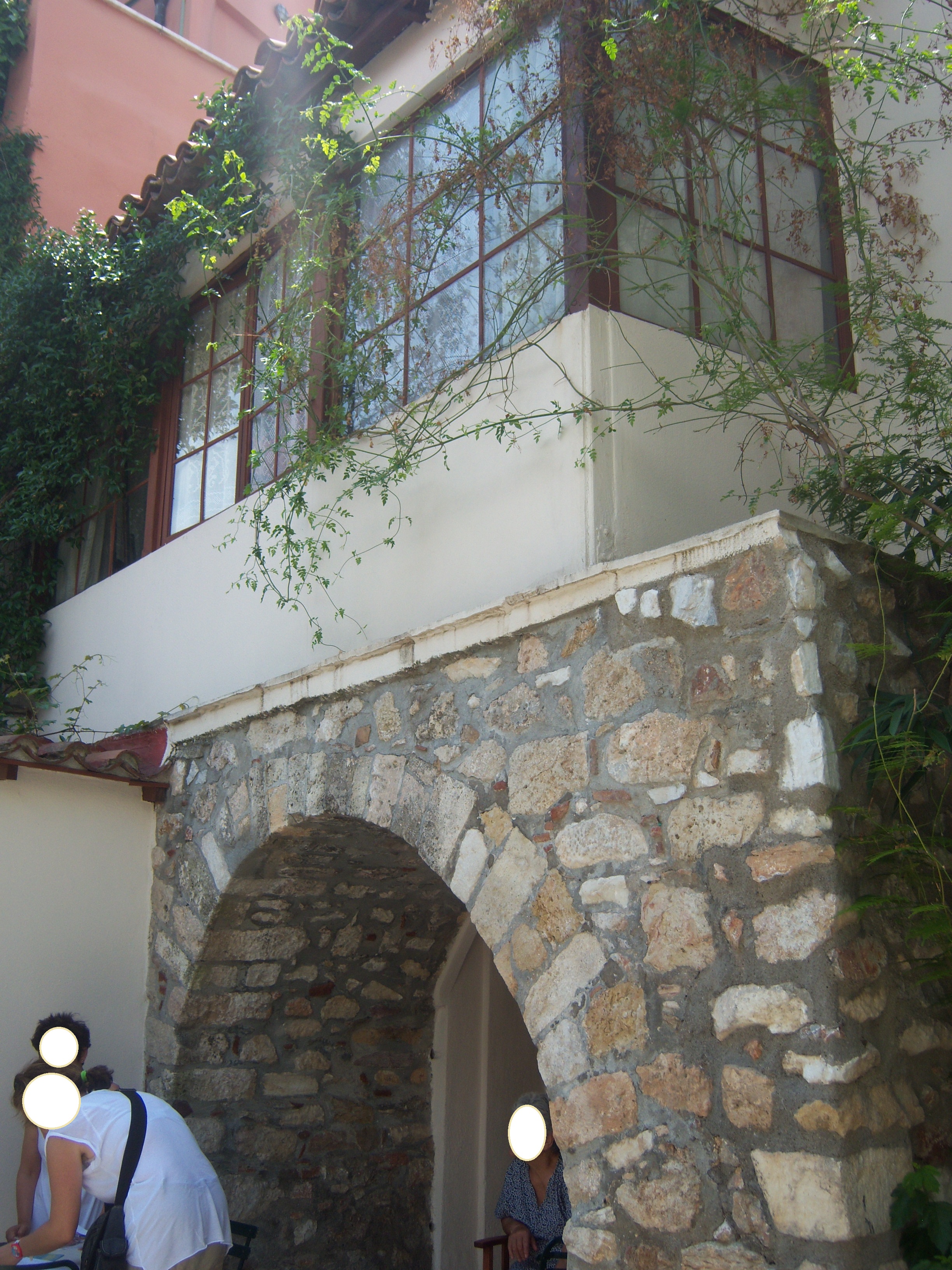 Λεπτομέρεια όψης προς την αυλή