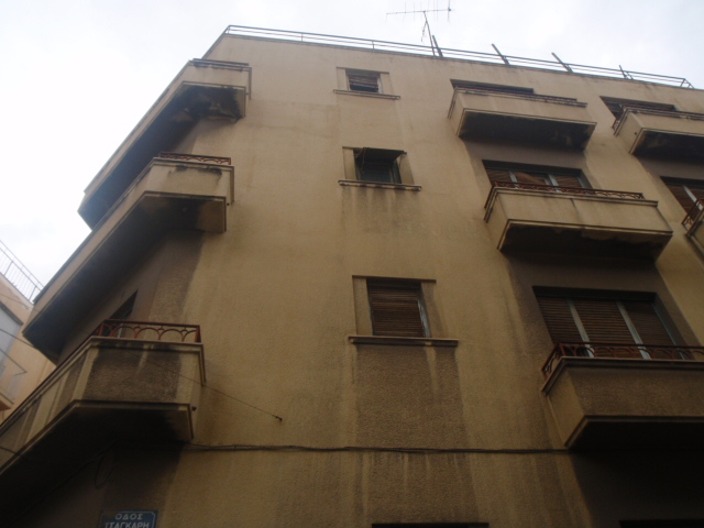 Λεπτομέρεια όψης επί της οδού Τσαγκάρη Σ