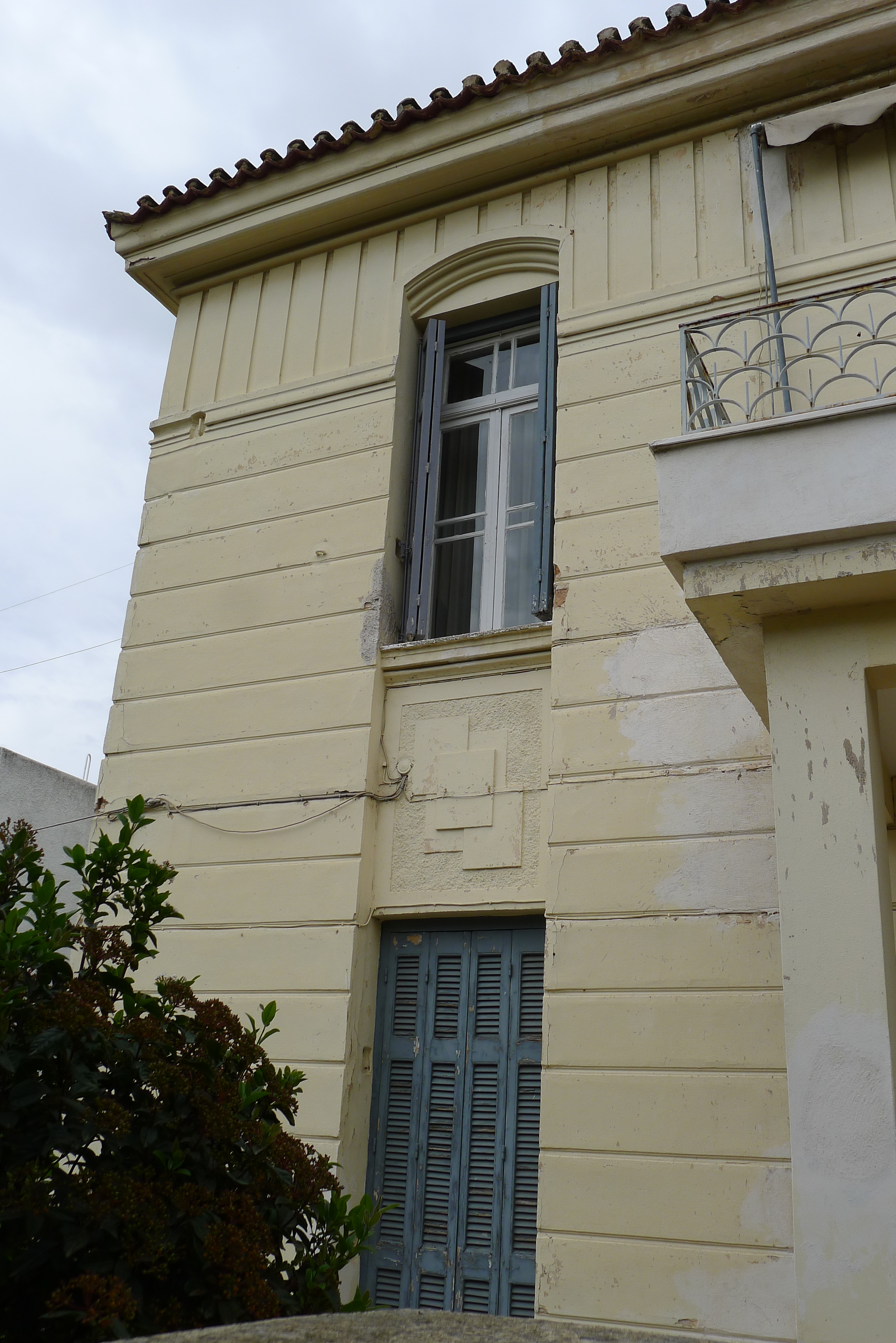 First floor windows. Roof detail.