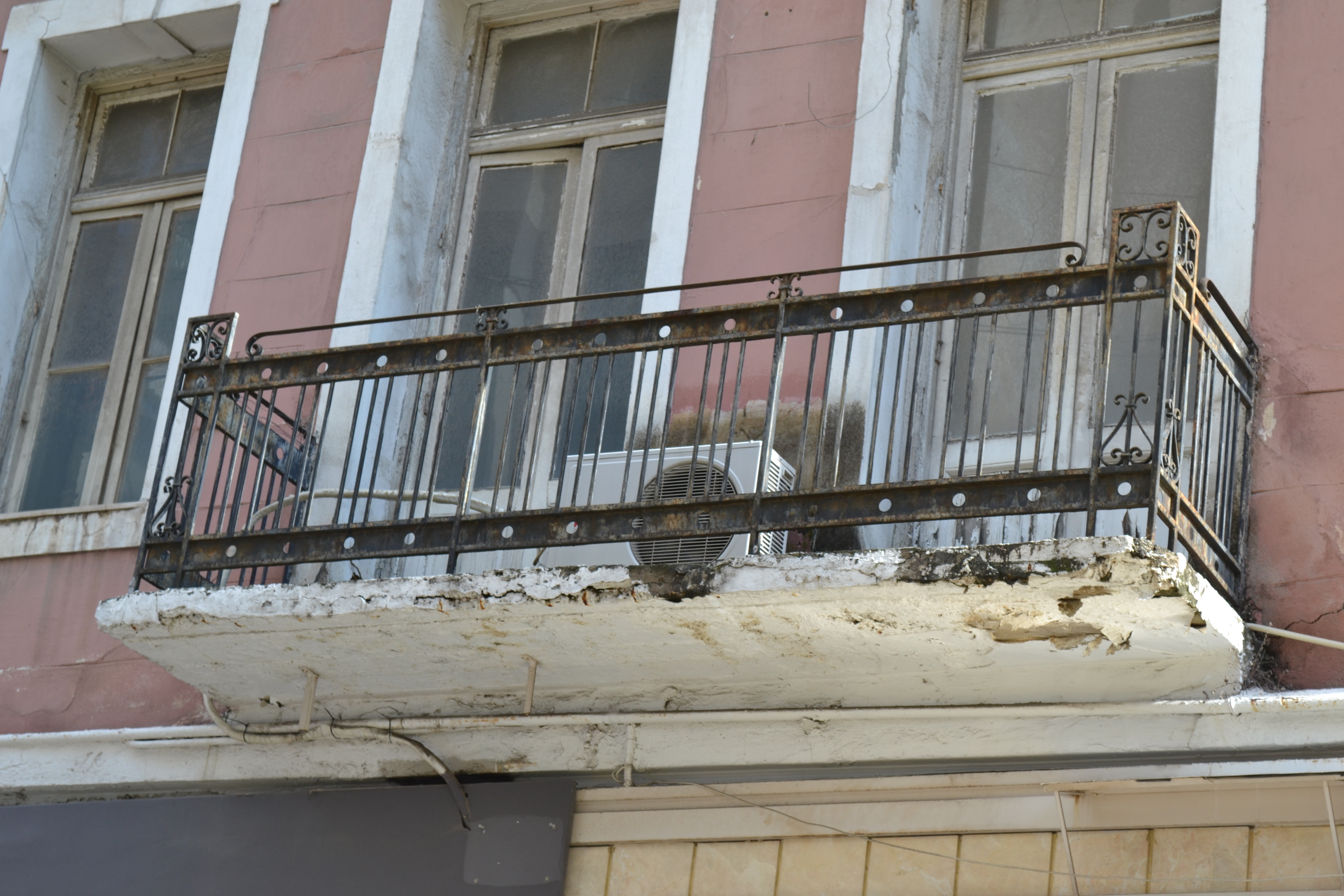 Λεπτομέρεια κύριας όψης