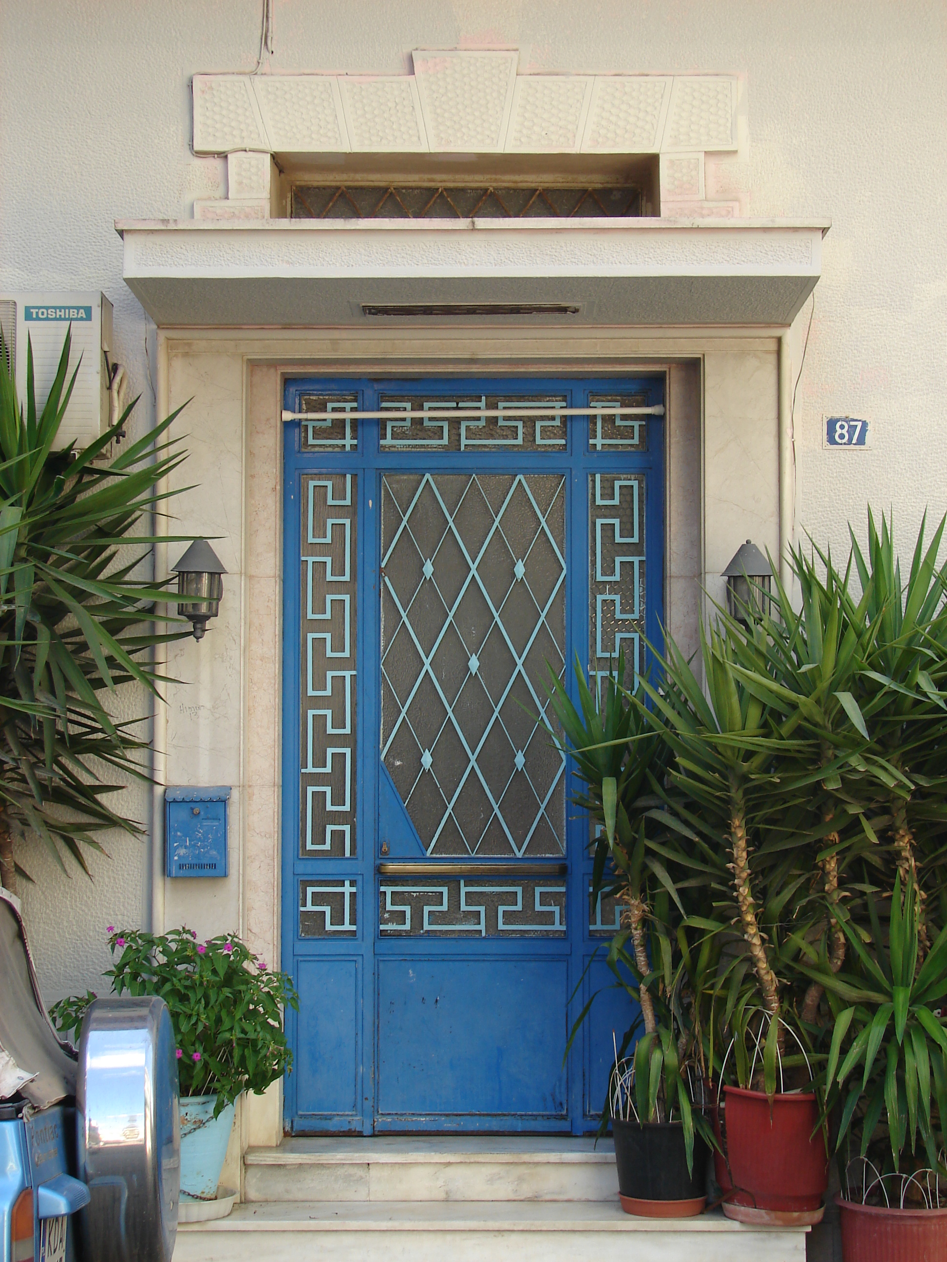 General view of the main entrance (2013)