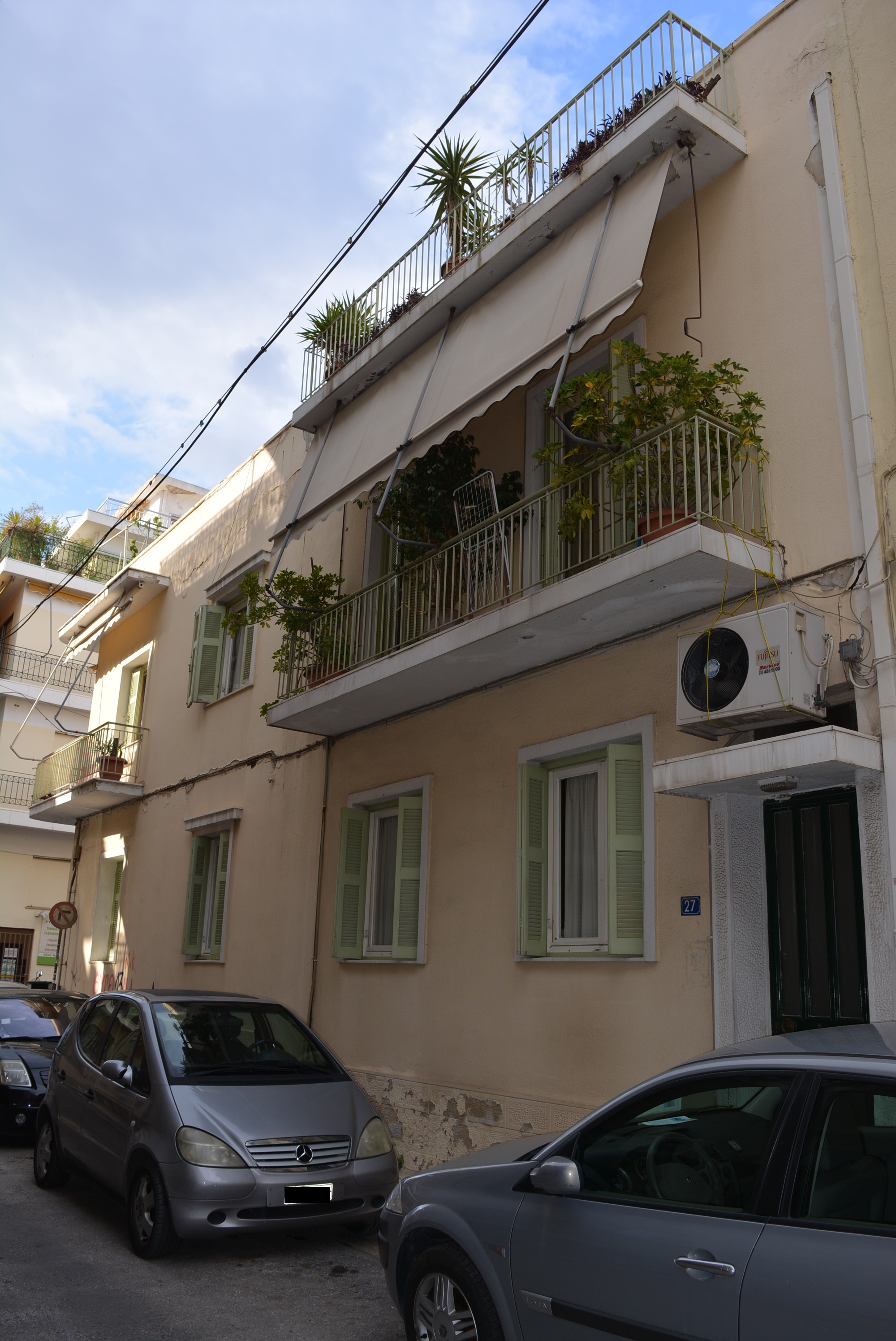 Γενική πλάγιας όψης