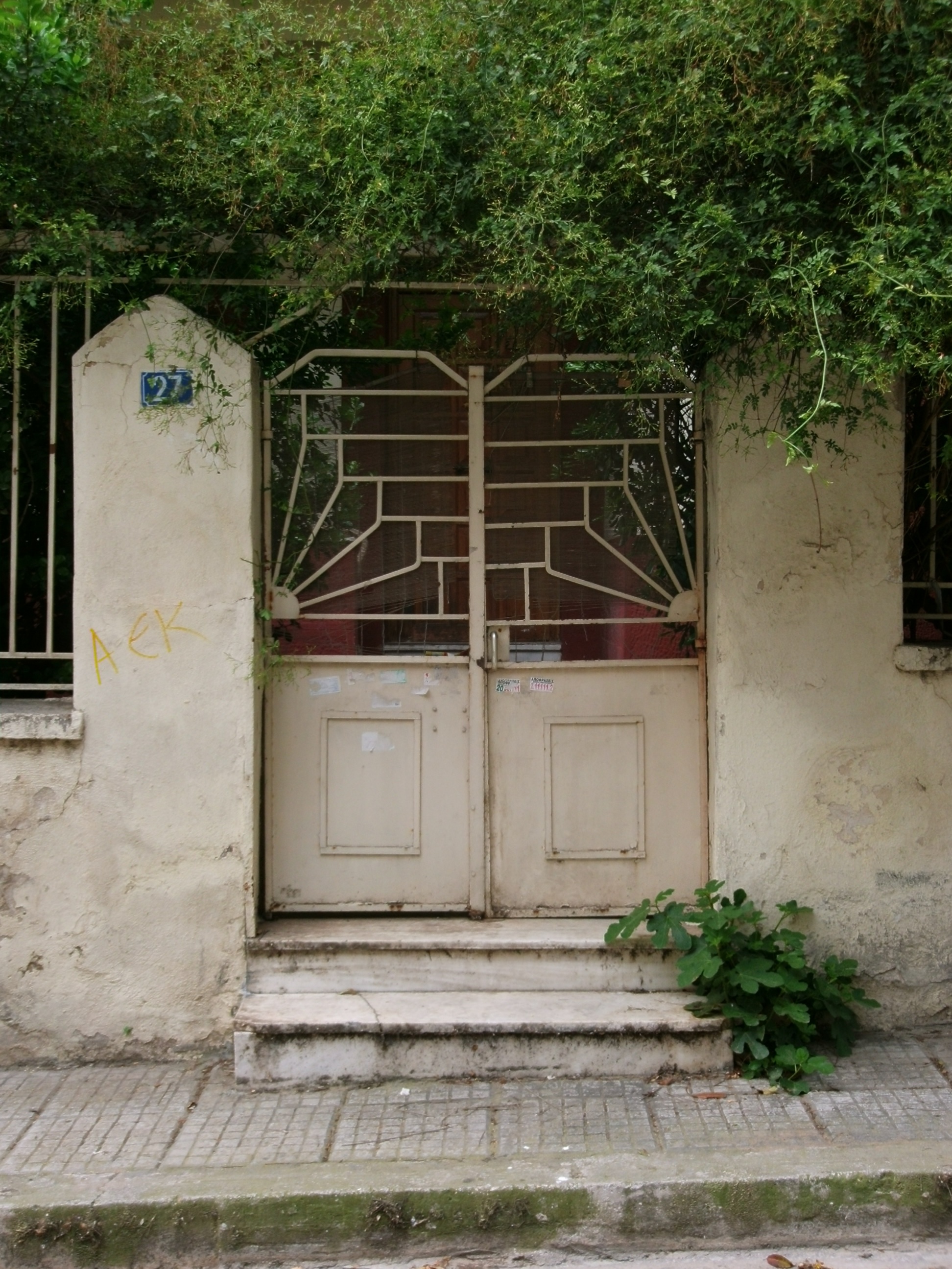 Μεταλλική αυλόπορτα
