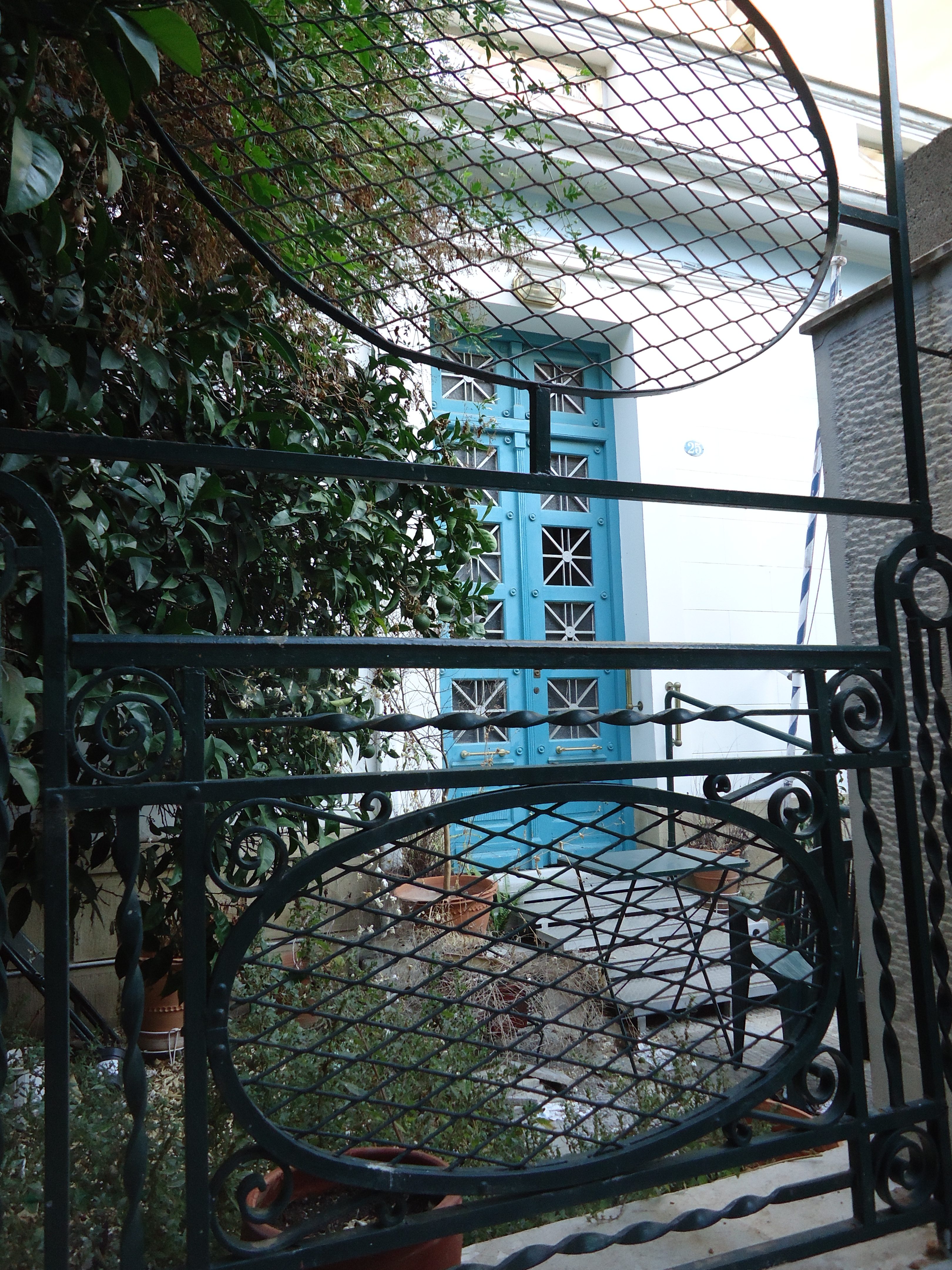 Λεπτομέρεια αυλότοιχου
