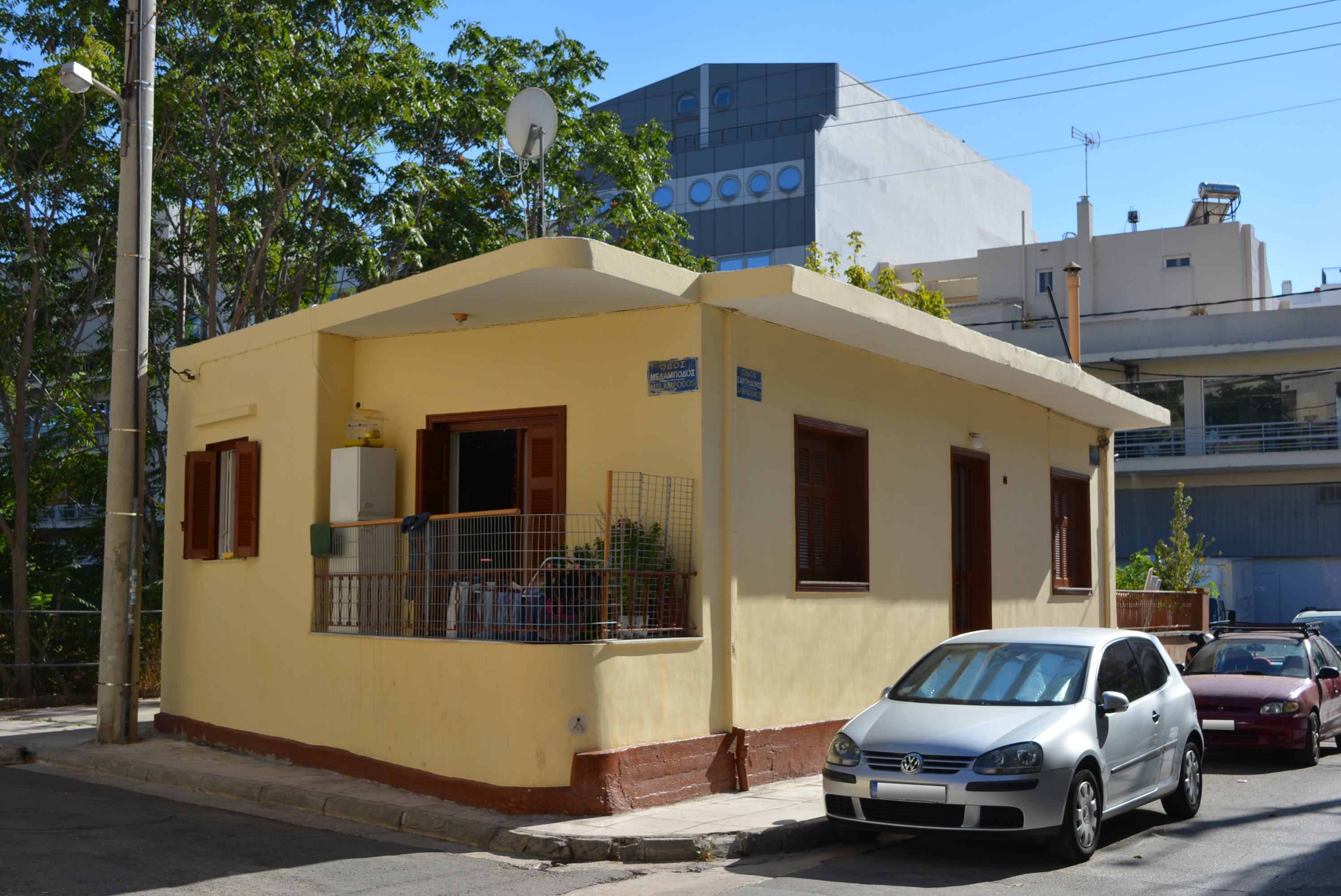 General view of the building (2015)