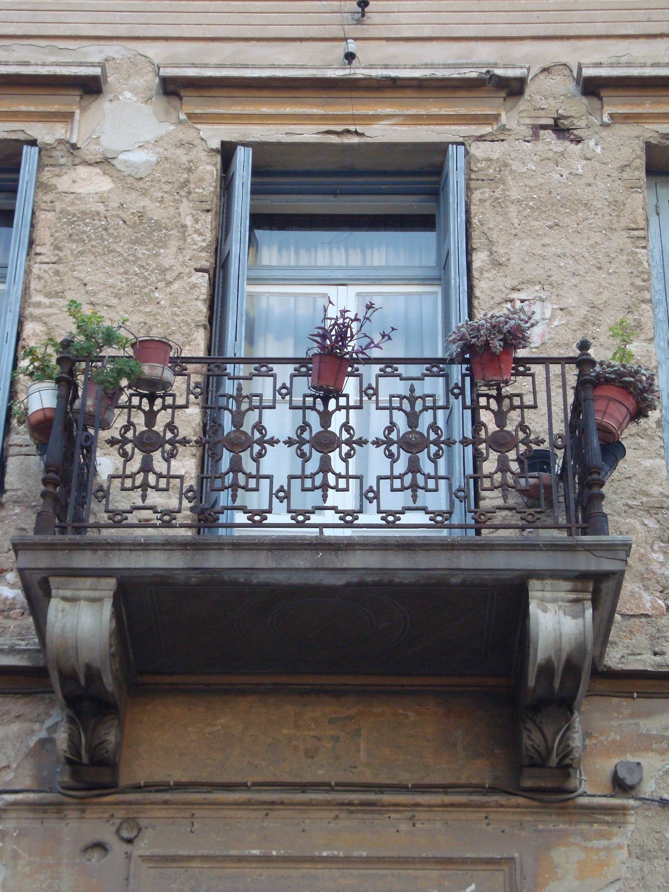 Detail of balcony (2015)