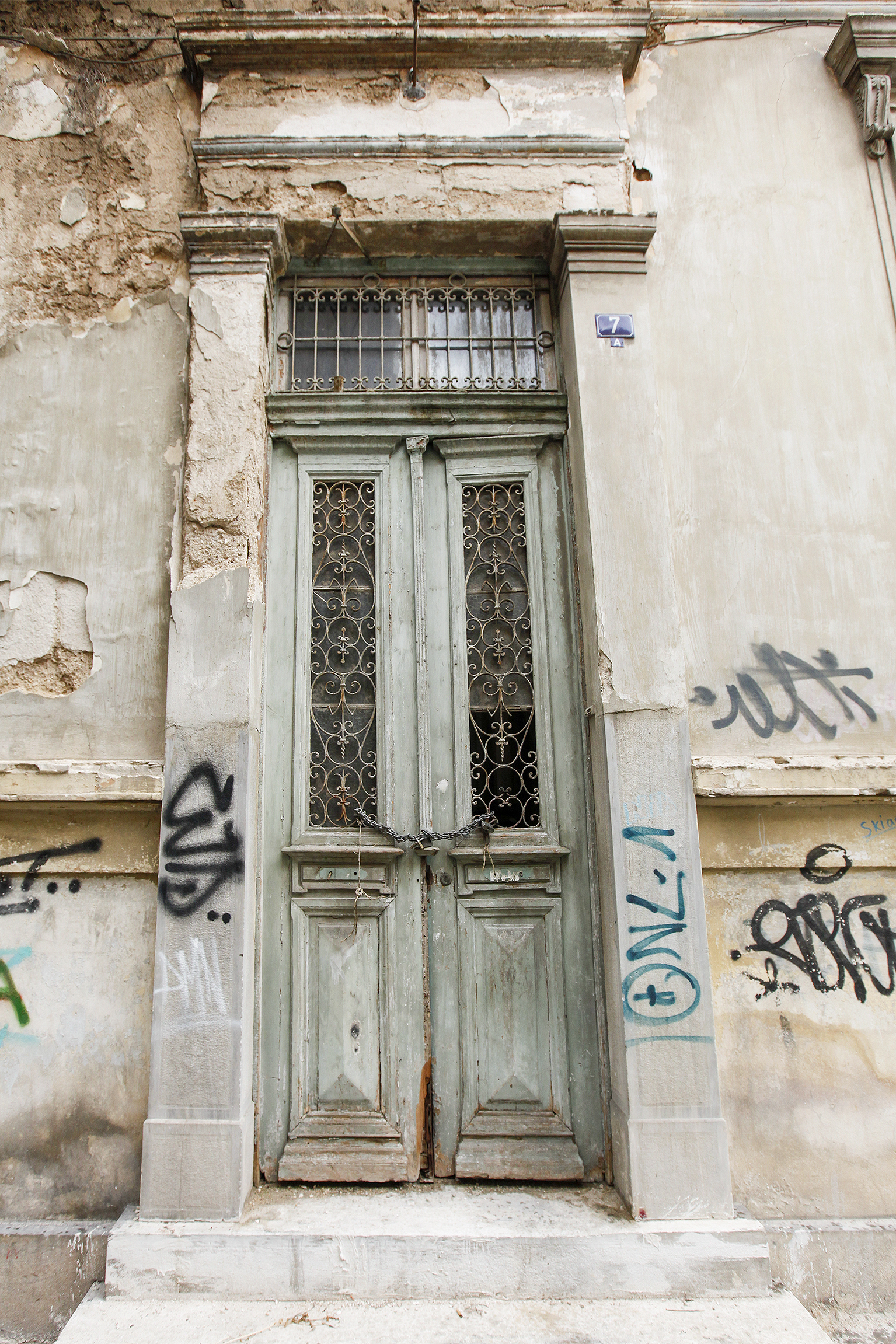 Entrance door