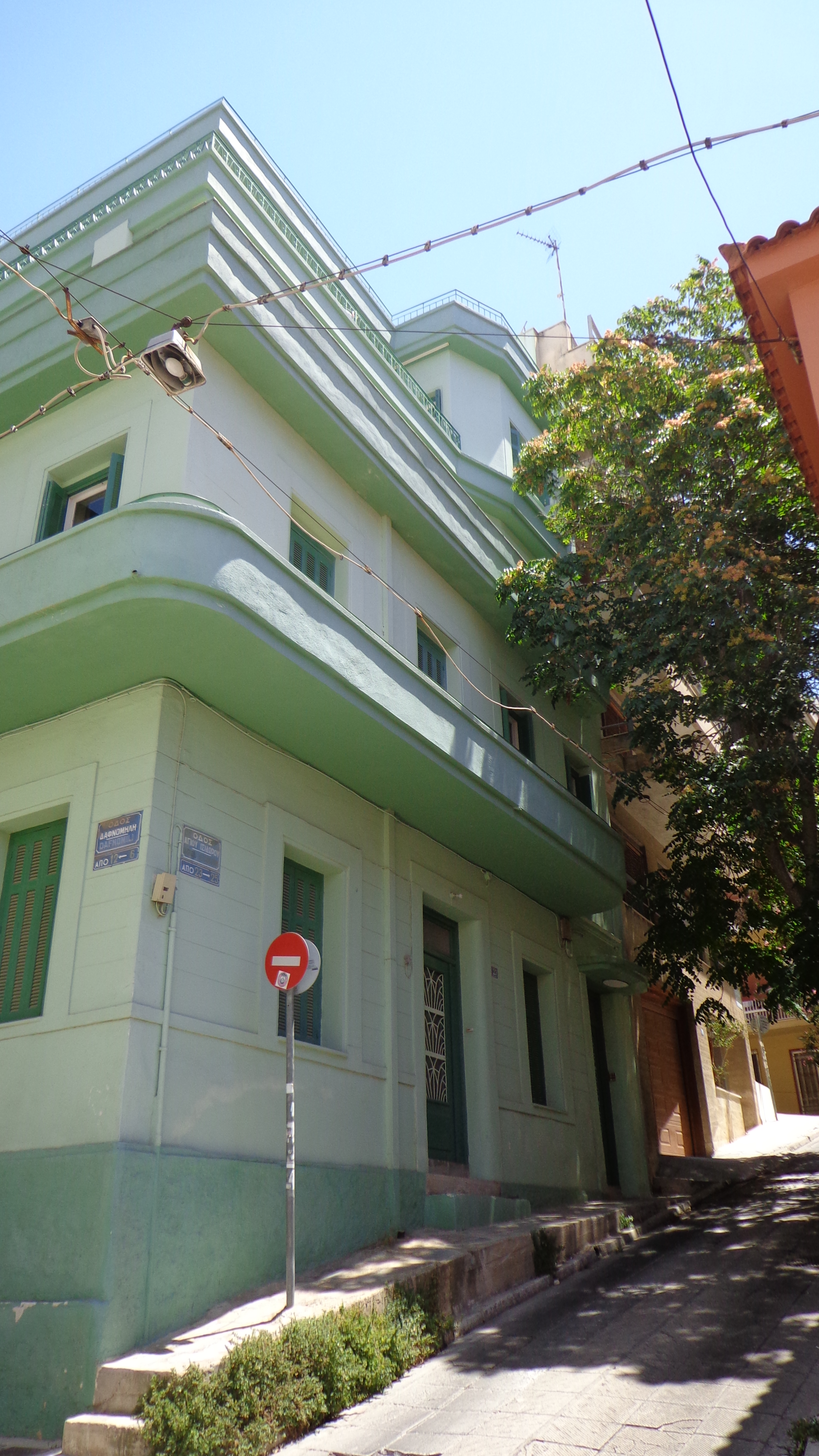 Γενική όψης επί της οδού Αγίου Ισιδώρου