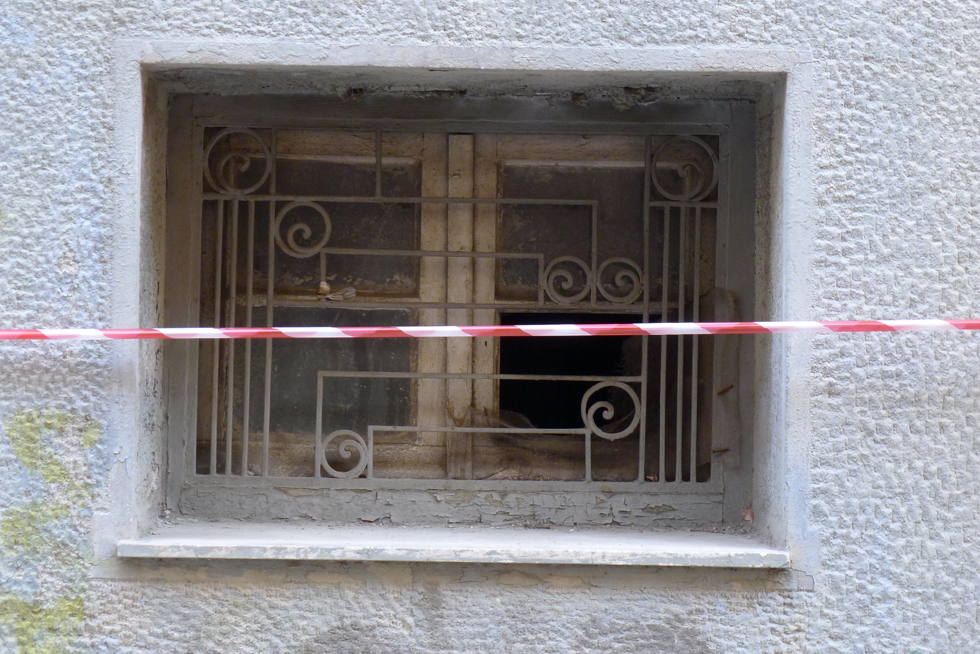 General view of basement window (2013)