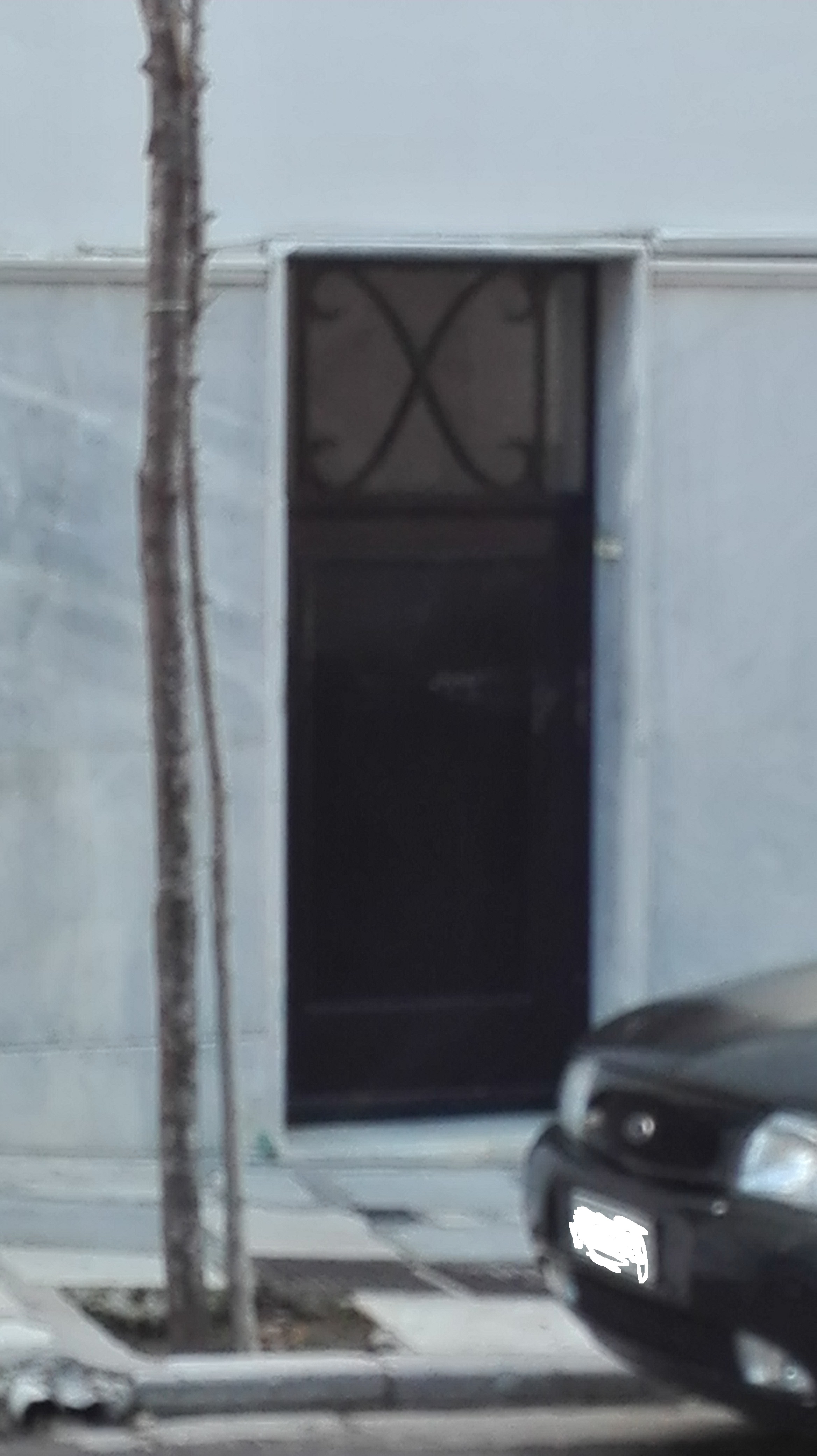 Θύρα υπογείου