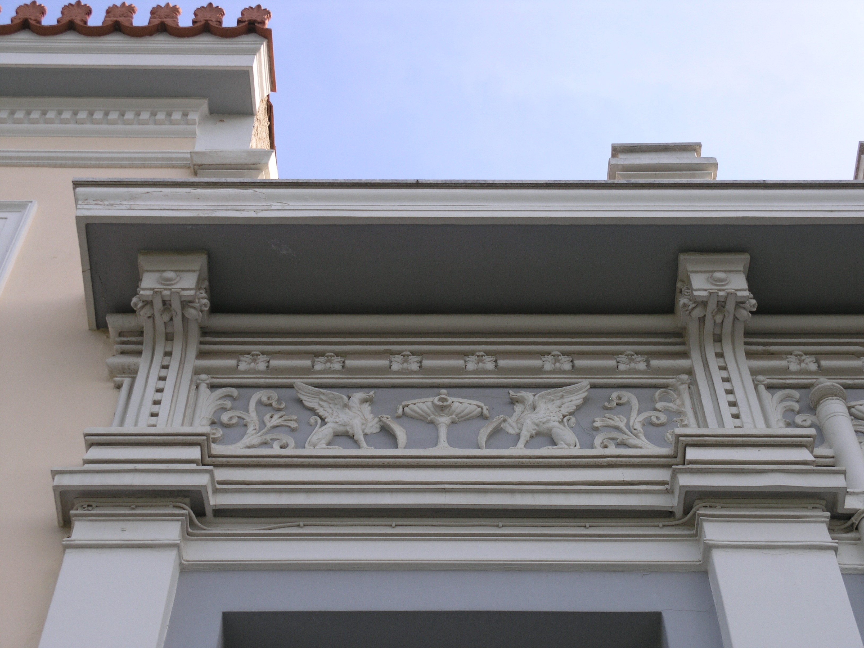 Detail of façade – crowning
