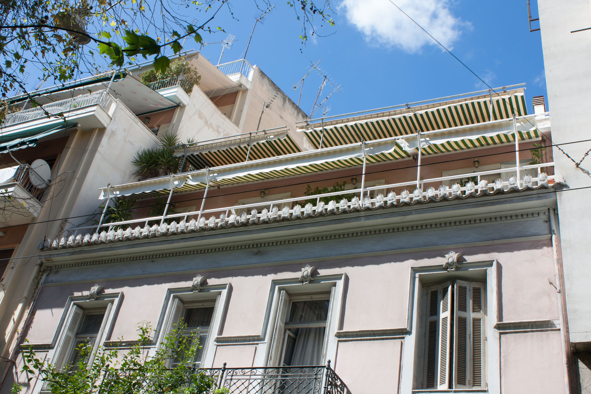 Λεπτομέρεια κύριας όψης