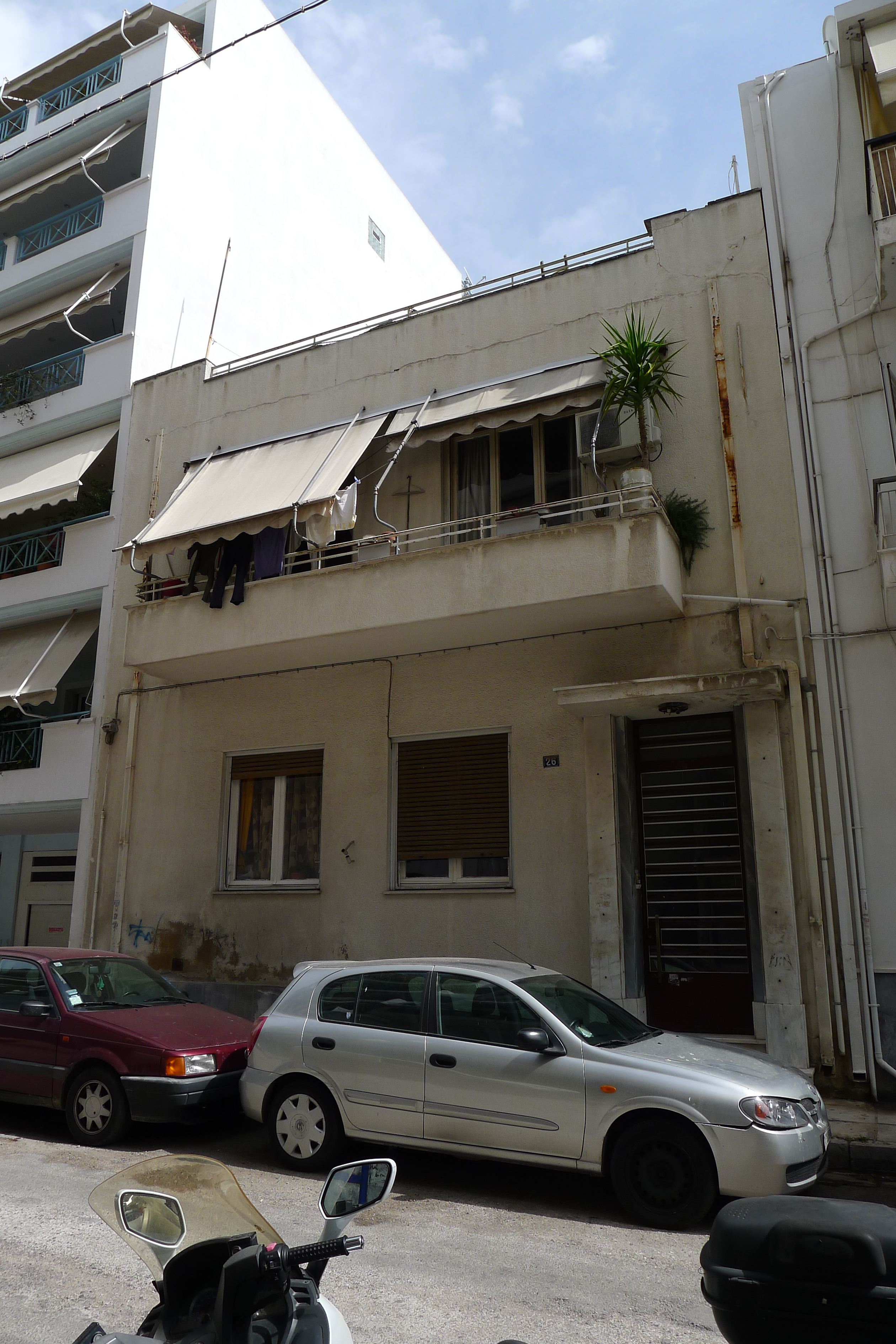 General view of the main facade (2013)