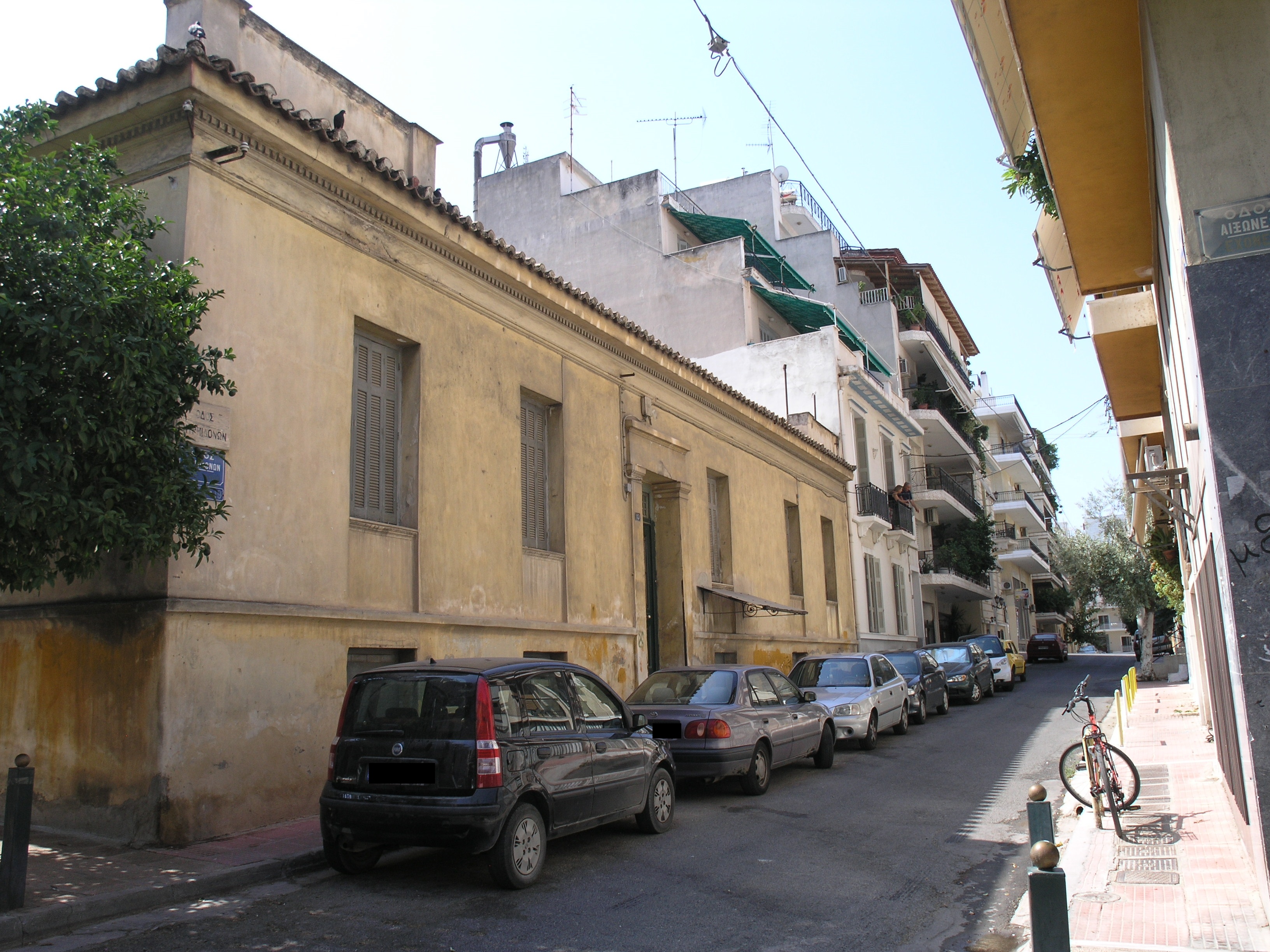 Γενική κύριας και πλάγιας όψης.