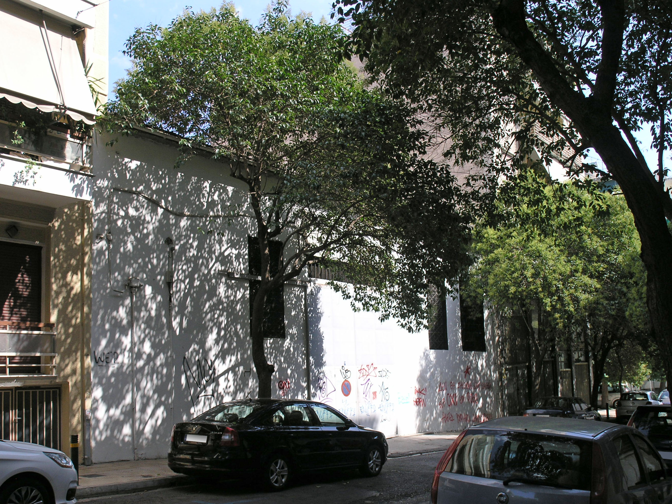 View of main façade (2015)