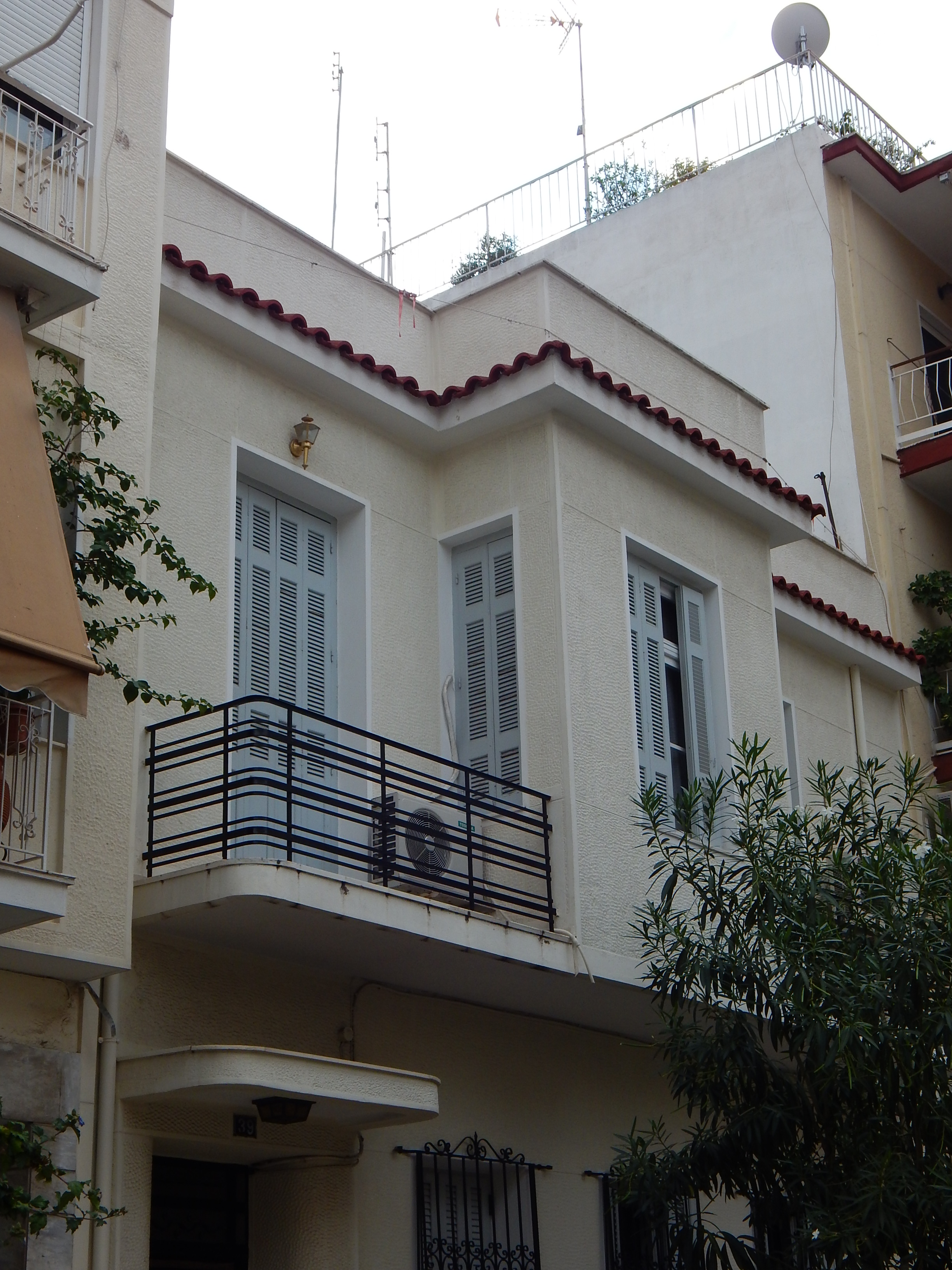 Λεπτομέρεια πρόσοψης (2015)