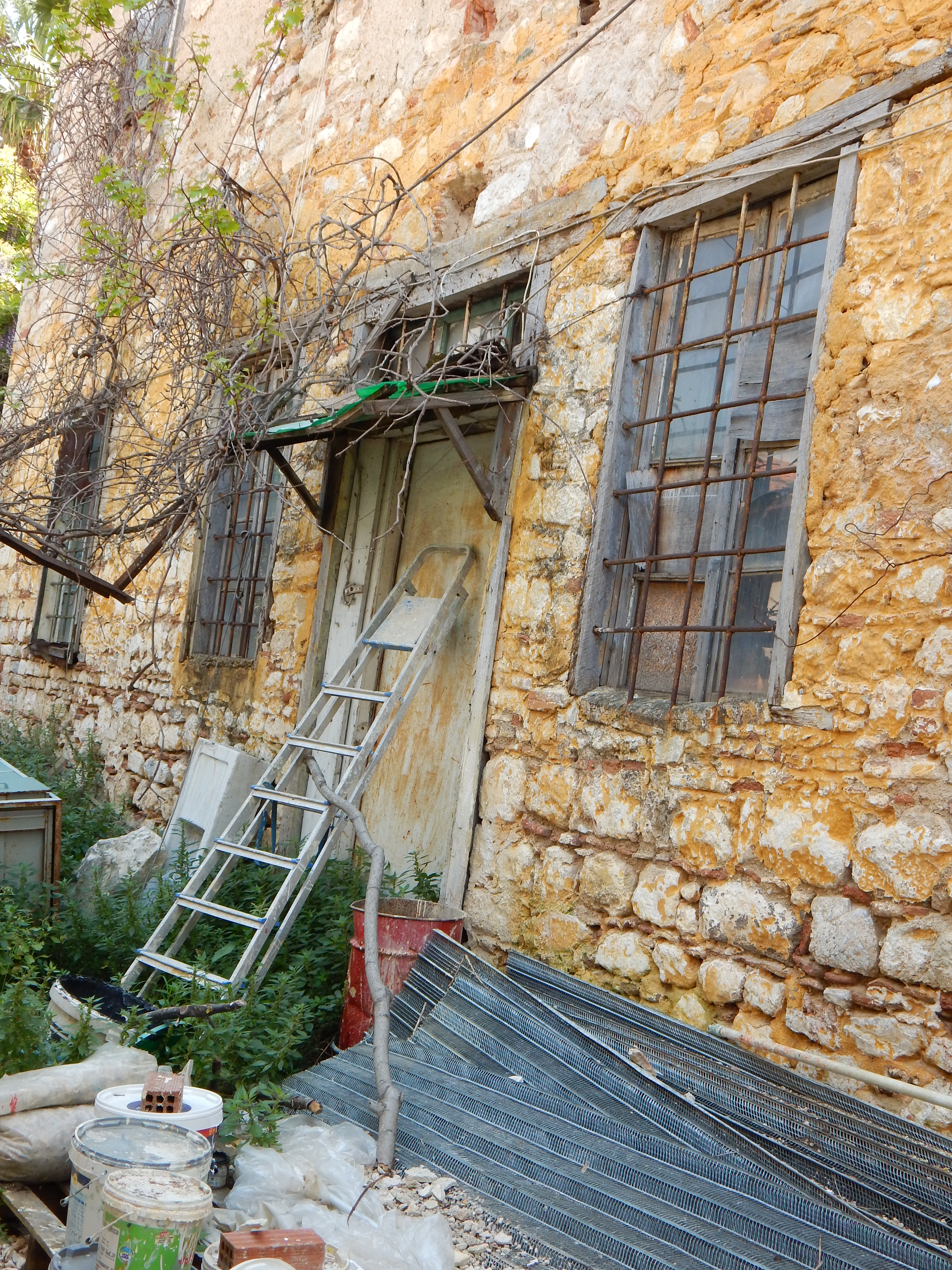 Λεπτομέρεια κύριας όψης