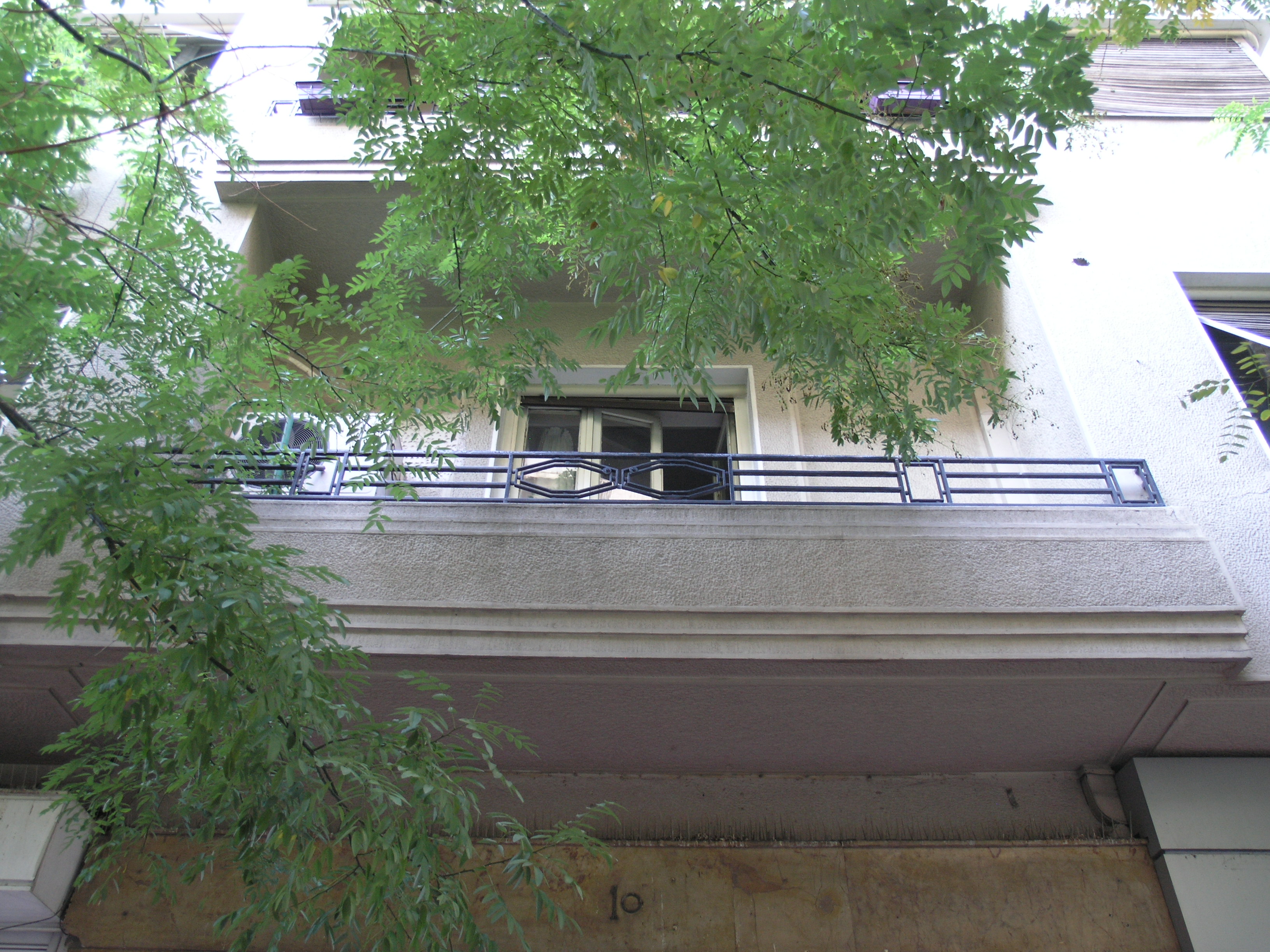 Detail of the balcony (2016)
