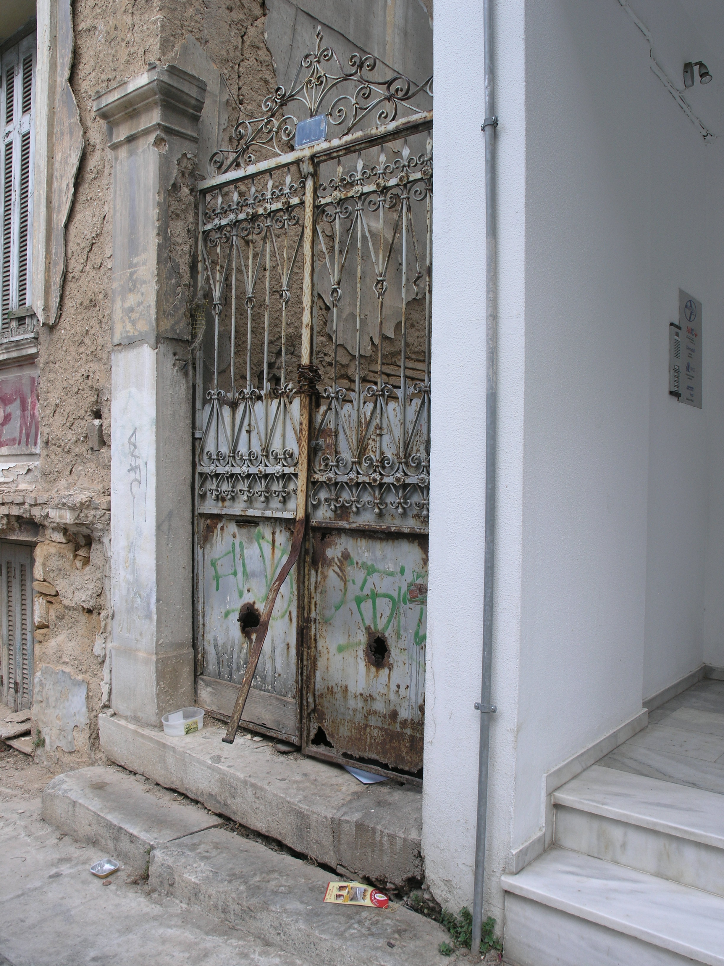 Λεπτομέρεια αυλόπορτας