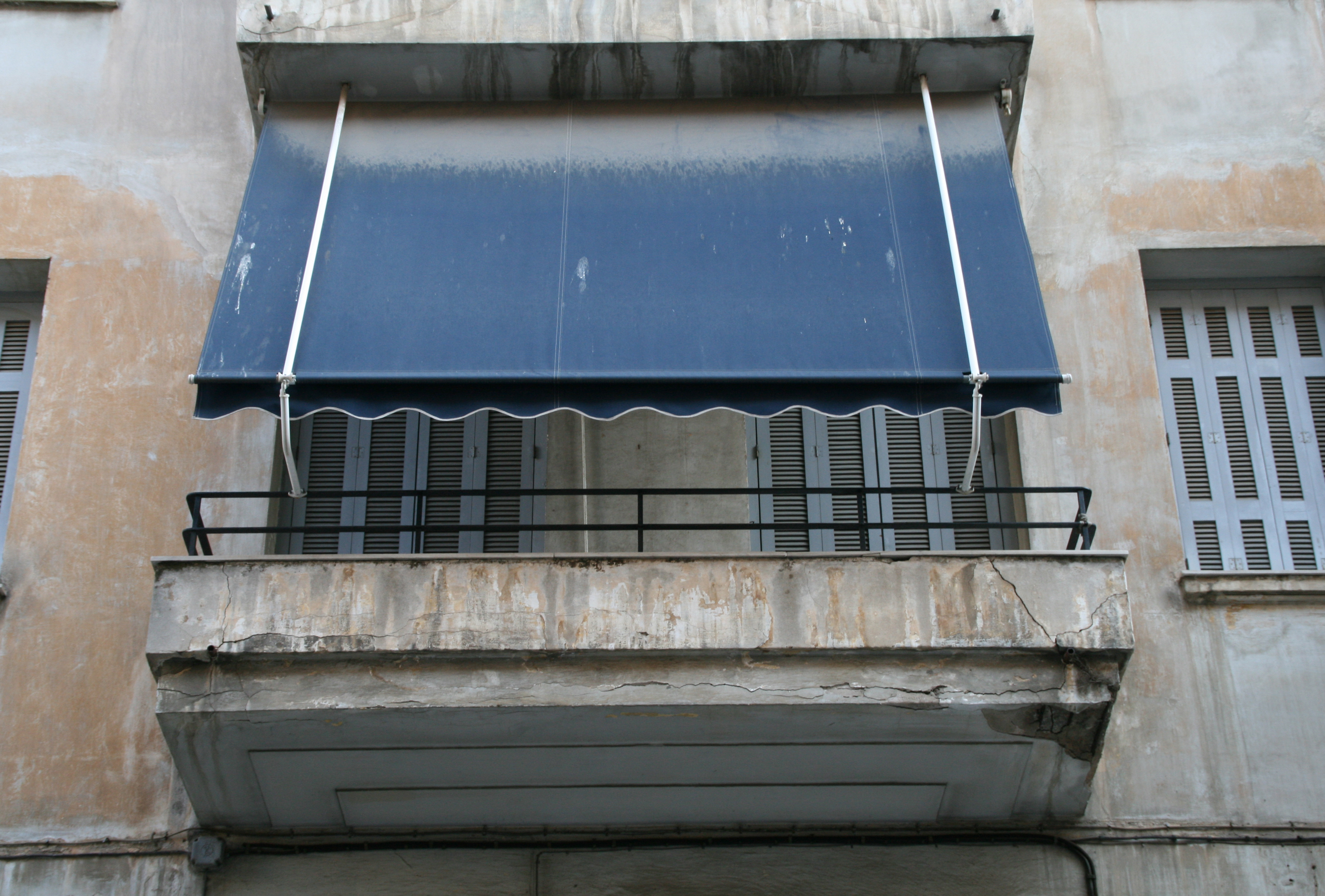 Balcony (2014)