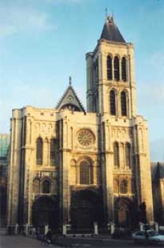 H δυτική πρόσοψη του καθεδρικού ναού St. Denis http://www.artist-at-large.com/
saintdenis
