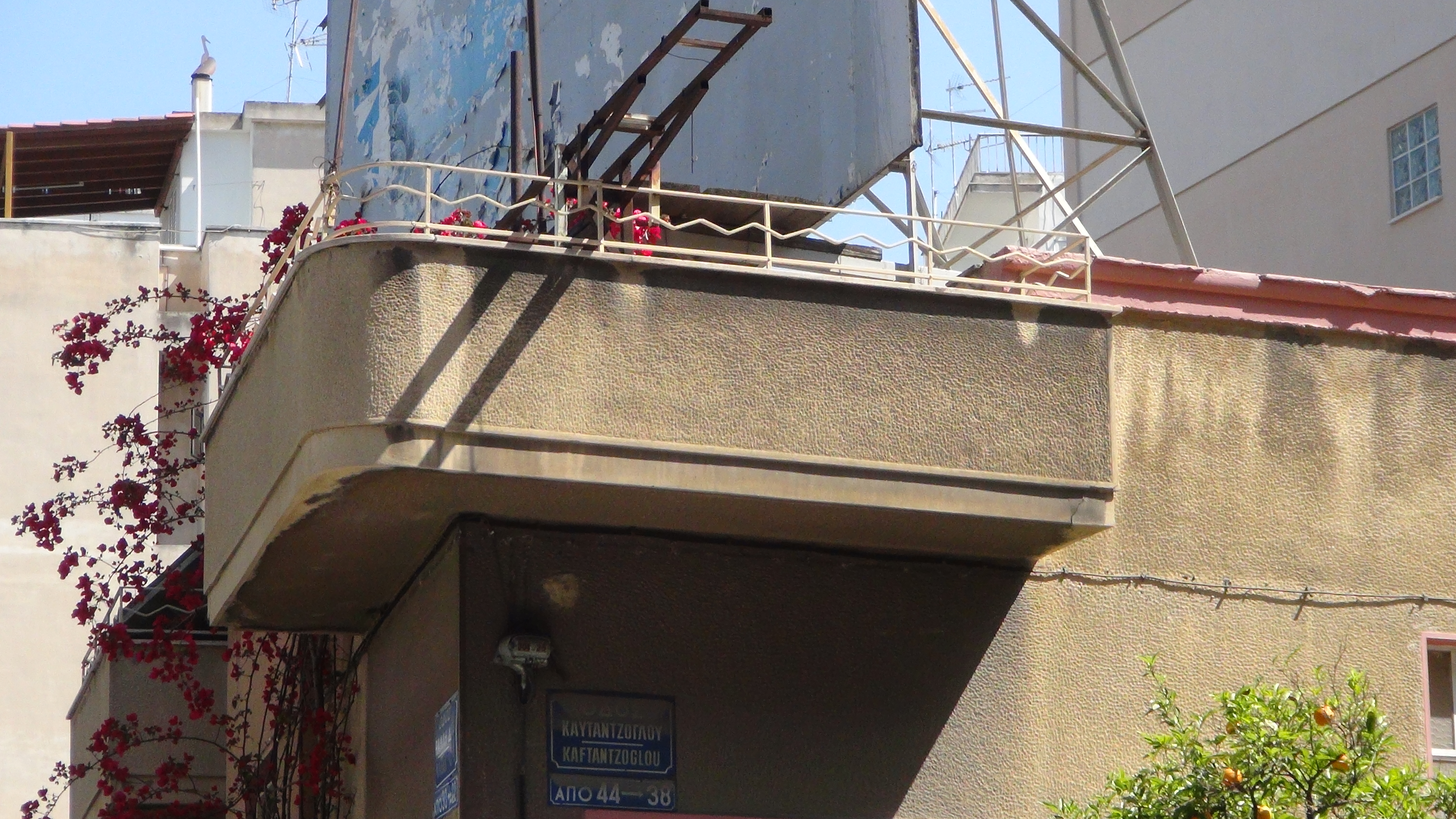 balcony detail