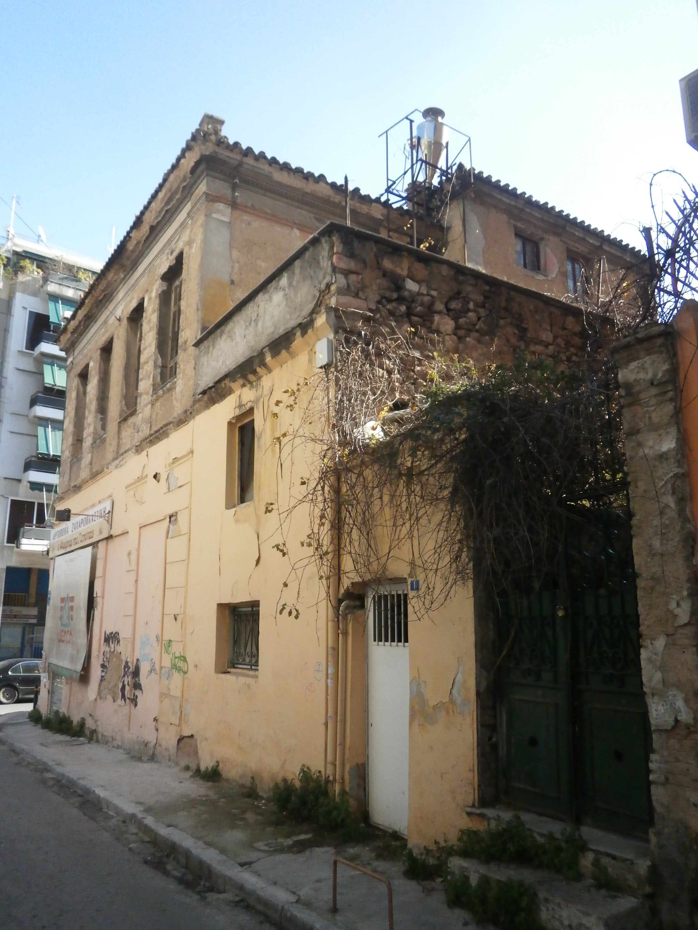 Γενική άποψη της όψης επί της οδού Μαμούρη (2015)