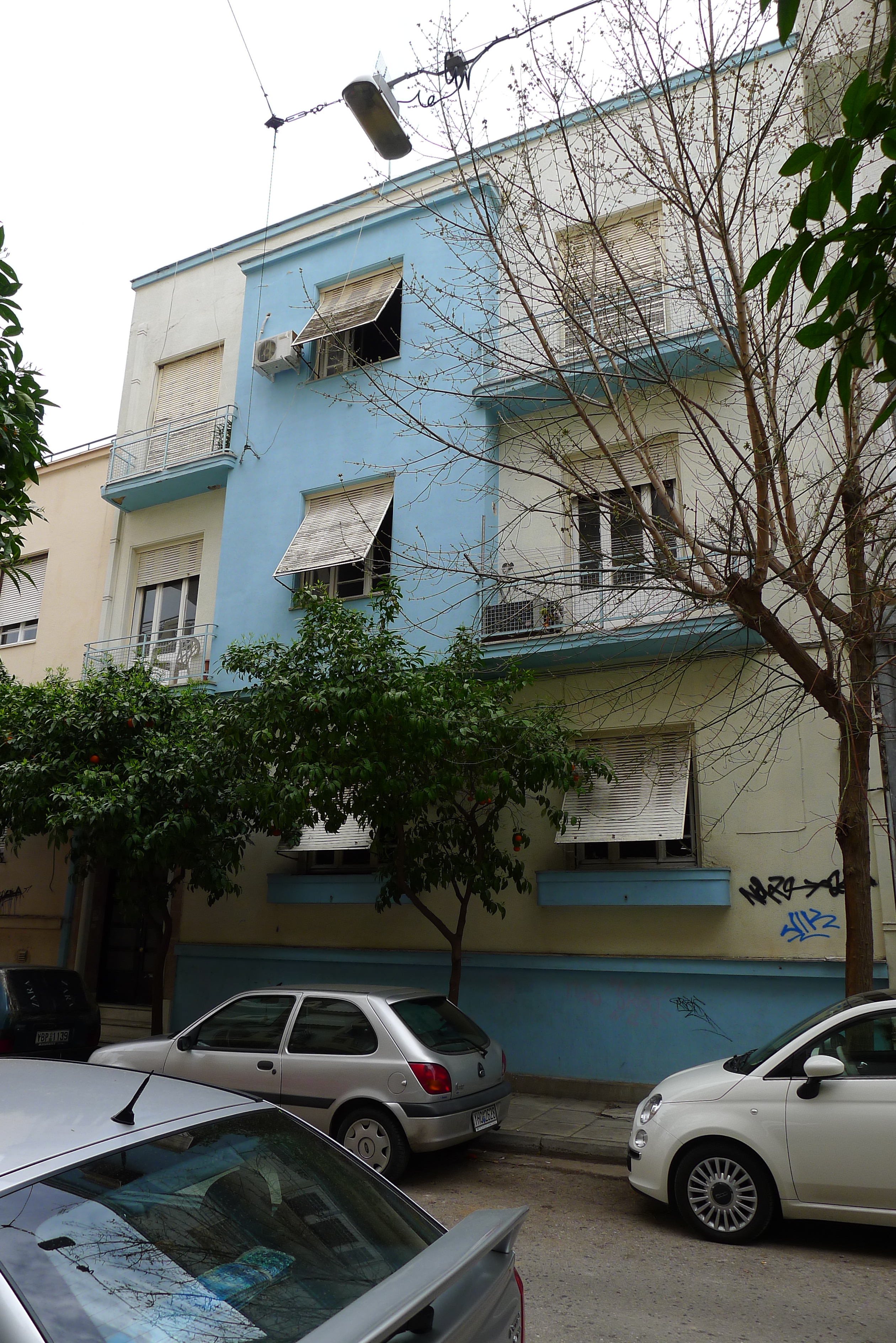Η πρόσοψη του κτηρίου